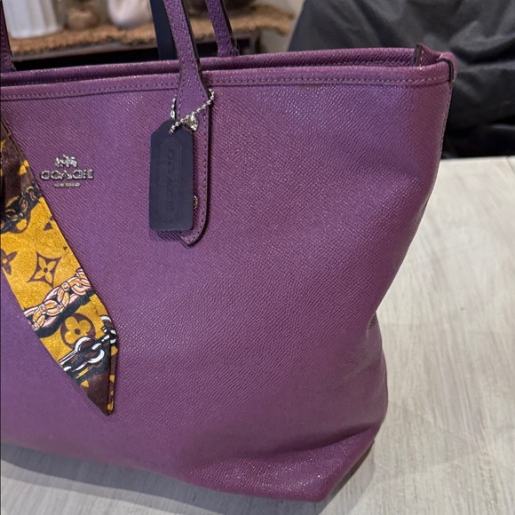 Coach Violet Tote Bag with Yellow Scarf - Picture 3 of 14